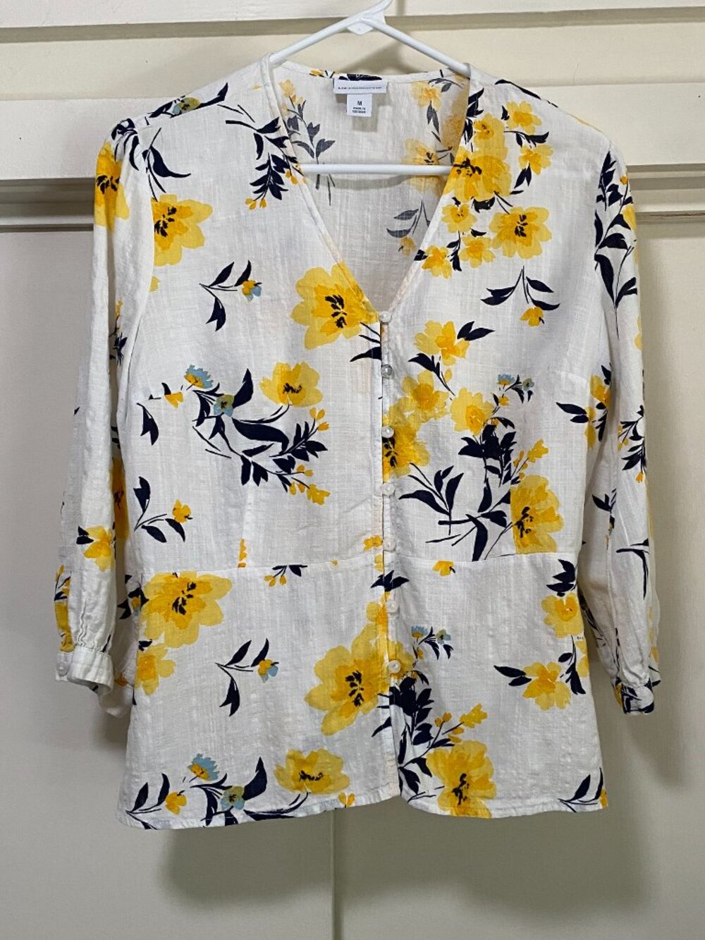 Liz Claiborne, 3/4 length sleeve, white blouse w/yellow flowers, size M
